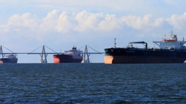 Estados Unidos impidió que seis buques partan de Irán y afirmó que el primer día «ningún barco logró superar el bloqueo»