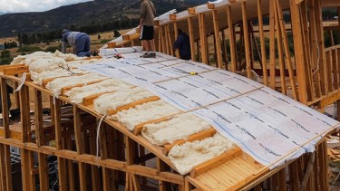 De descarte industrial a aislante premium: cómo la lana de Chubut baja los costos de calefacción