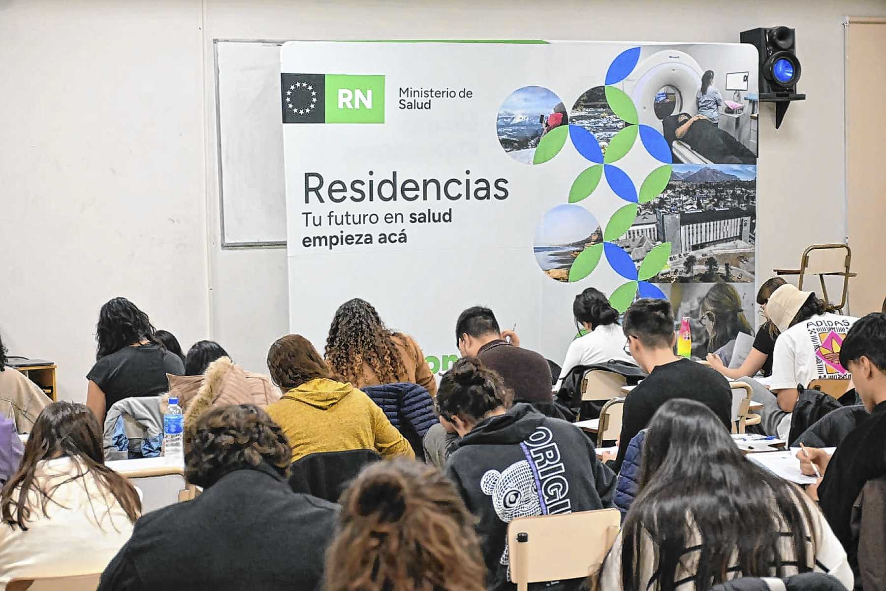 Río Negro realizó su primer examen de residencias médicas tras la baja del programa nacional
