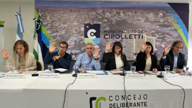 Tras cruces en sesión, el Concejo de Cipolletti aprobó una nueva conformación de bloques