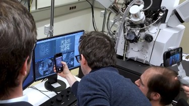 Cómo funciona el código QR más pequeño jamás creado: puede almacenar datos durante siglos