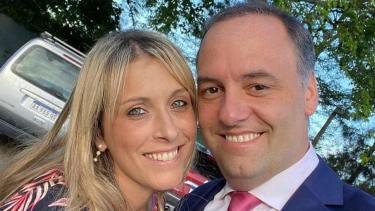 Archivaron la causa contra Manuel Adorni por el viaje de su esposa en el avión presidencial a Estados Unidos