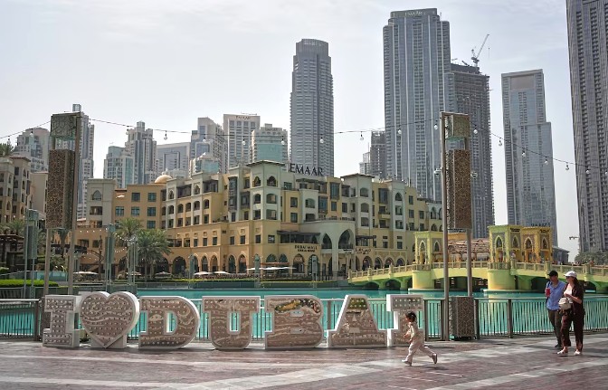 Emiratos Árabes Unidos dejó la  Organización de Países Exportadores de Petróleo. Foto: AP.