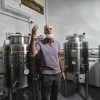 Imagen de En Huincul, la familia Beckmann elabora el vino en su propia bodega y viñedo