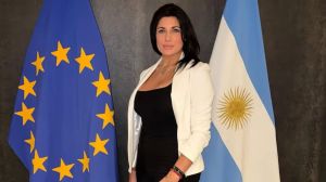 Una diputada libertaria aseguró que se reunió con el embajador de un país que se disolvió hace más de 30 años