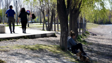 Cómo va a estar este viernes en Neuquén y Río Negro: sol en el Alto Valle y heladas en la cordillera