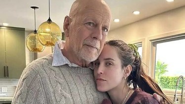 Son argentinos: compraron la casa de Bruce Willis y la vendieron por más del doble