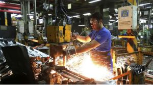 La actividad industrial tuvo una circunstancial mejora en marzo: cuáles son los sectores que más repuntaron