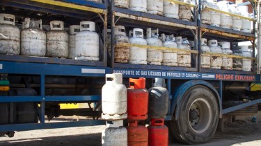 Un grupo de pobladores del departamento del Cuy exigieron mejoras en servicios básicos y conectividad