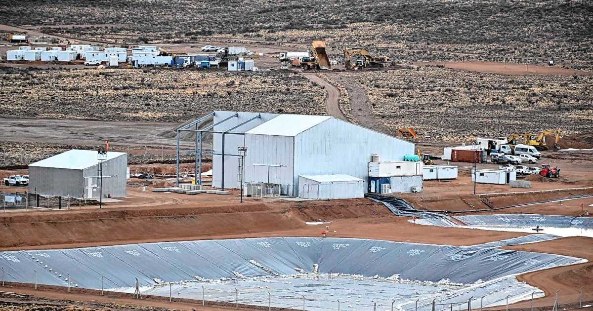 Suspensión de actividades en la mina Calcatreu por incumplimientos laborales