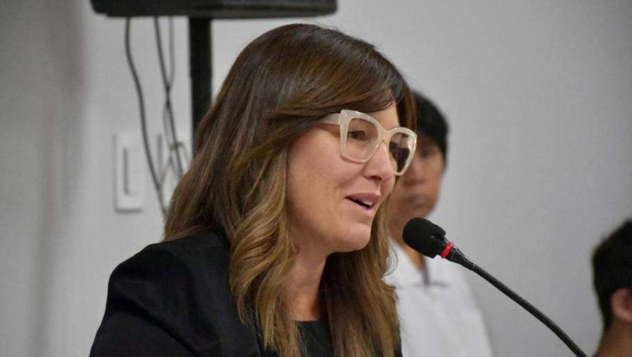 Malena Resa asume a cargo de la intendencia de Plottier. Foto: gentileza.