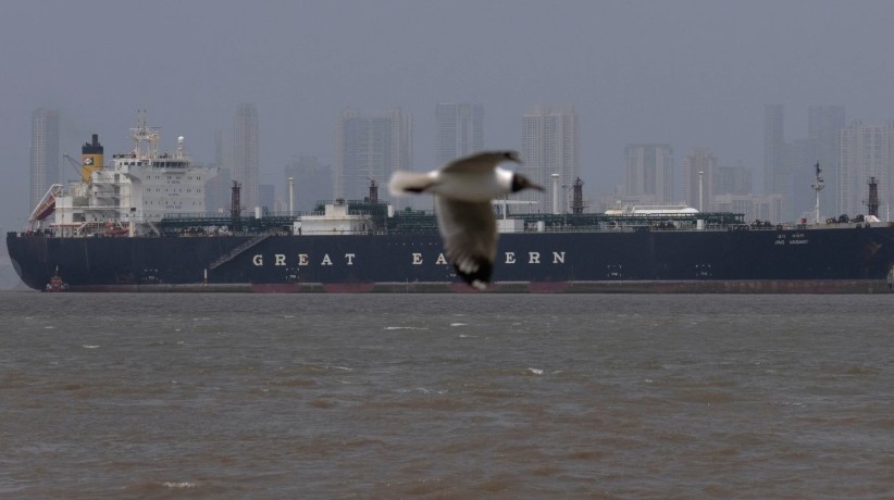 El tránsito por el estrecho de Ormuz uno de los puntos centrales en la guerra en Medio Oriente. Foto: AP.