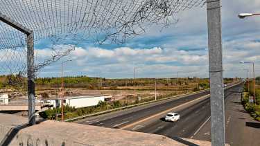 Reclaman a Vialidad Nacional por el estado de los puentes peatonales de Regina sobre la Ruta 22: «están abandonados»