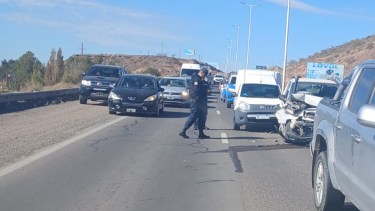 Choque en cadena en la Ruta 7 generó demoras entre Neuquén y Centenario este miércoles