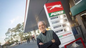 Dejó su trabajo en los 80 para emprender: hoy es dueño de cinco estaciones de servicio en una capital de la Patagonia