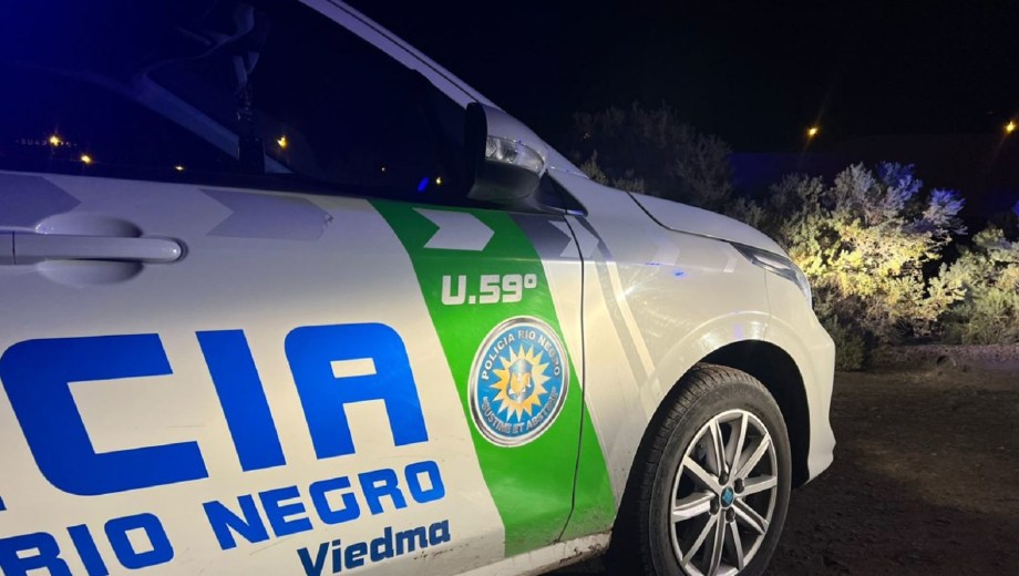 Imputan a una mujer por agredir a una policía en un partido de fútbol en Viedma