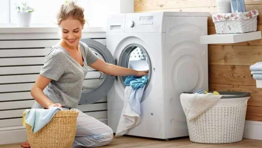 Mezcla de vinagre blanco con jabón líquido: el secreto para potenciar la limpieza de la ropa y el hogar.-