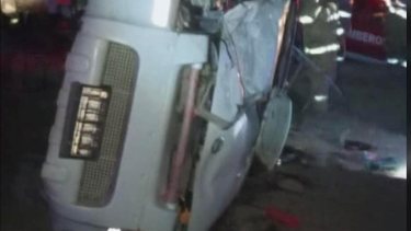 Un conductor hospitalizado luego de un vuelco sobre la Ruta 41, en el norte de Neuquén