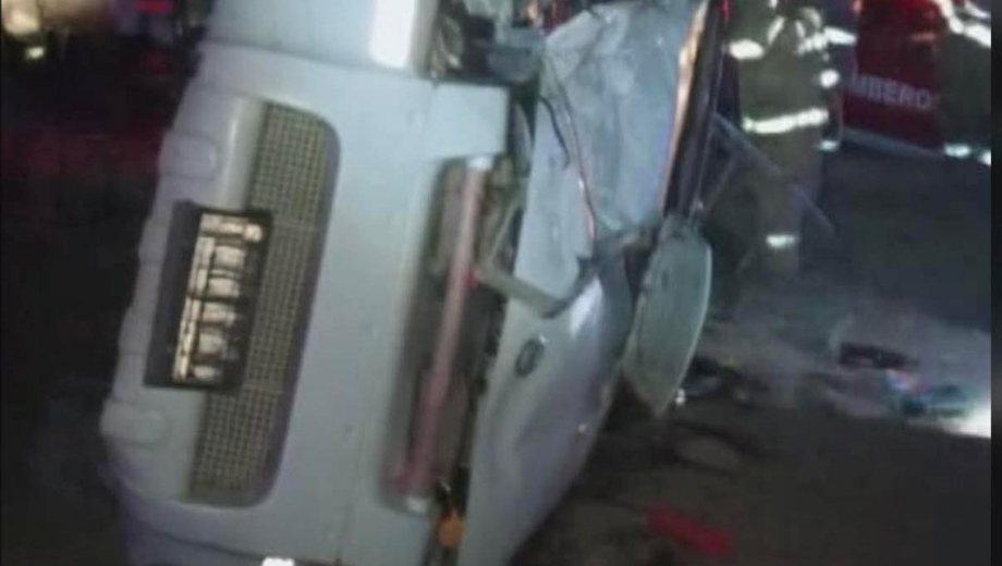 Vuelco en el norte de Neuquén .Foto: Gentileza Tricao Malal Noticias. 