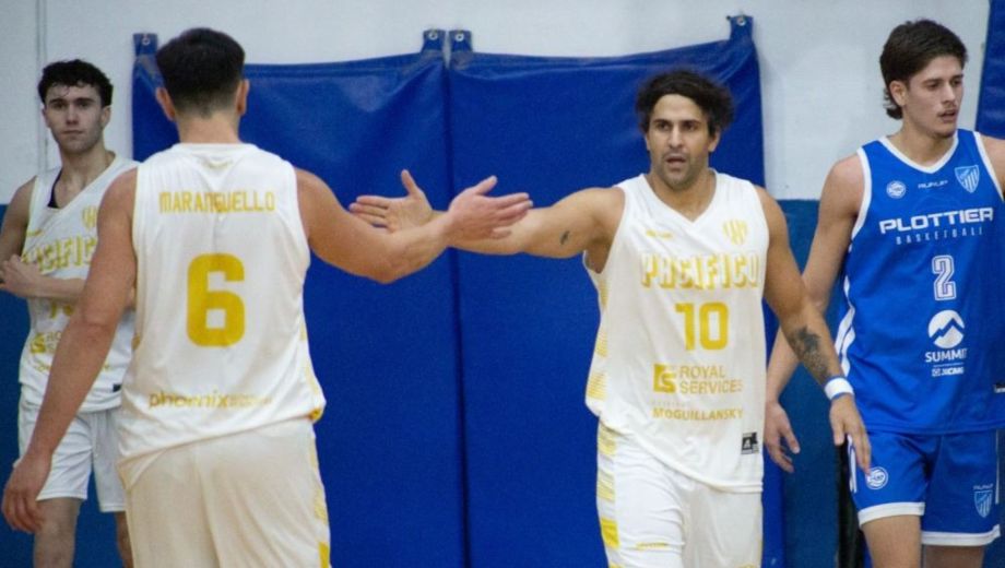 Maranguello y Romera fueron claves en el triunfo del Deca. (Prensa Club Plottier)