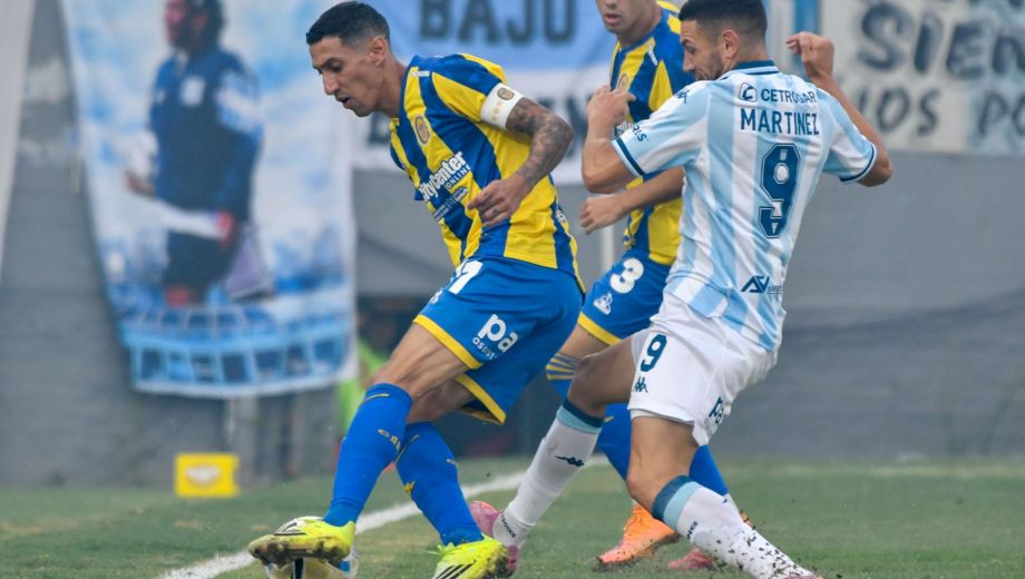 Di María vs. Maravilla Martínez, un cruce que promete en Rosario. (Archivo Clarín Fotografía)