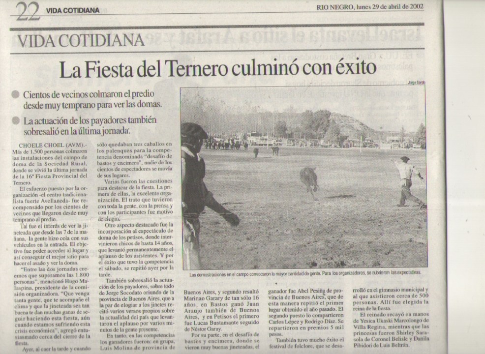 Scan de un artículo del 29 de abril de 2002 de Diario RÍO NEGRO, a propósito de la 16° Fiesta Provincial del Ternero.
