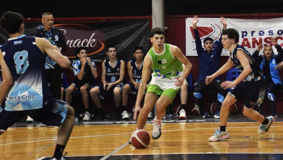El básquet comenzó con el pie derecho en Viedma.