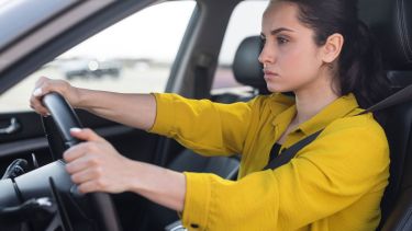 Manejo defensivo: el conductor como protagonista de la seguridad vial