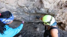 Imagen de Cuevas, pinturas y rastros humanos: el descubrimiento que asombra en el centro de la provincia de Neuquén