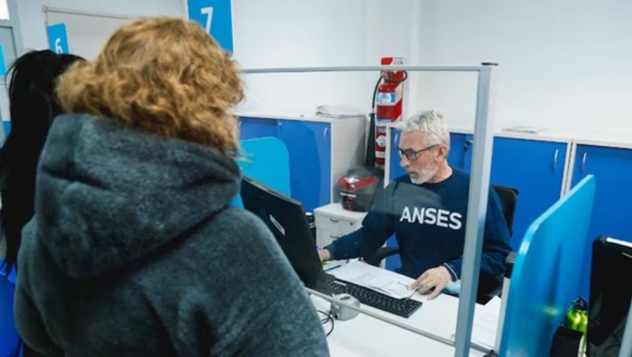 Pensiones No Contributivas: ANSES confirmó cuánto se cobra en mayo con aumento y el bono de $70.000.-