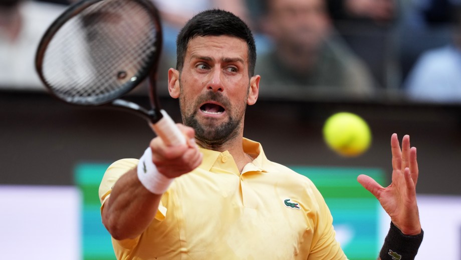 Djokovic volvió a las canchas tras dos meses de ausencia y cayó ante el croata Prižmić. (Foto: AP)