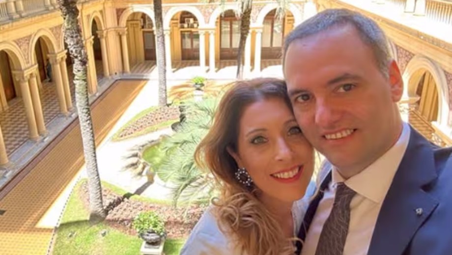 Adorni y Bettina Angeletti, en 2023, en la Casa Rosada.
