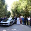 Imagen de Fotos | El papa León XIV reaccionó al nuevo auto eléctrico de Ferrari y el momento se viralizó en redes
