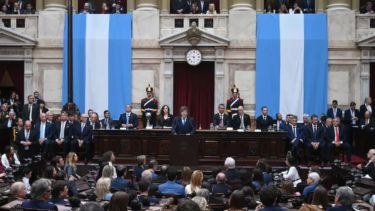 El Gobierno busca aprobar leyes clave y pide a los diputados no viajar durante el Mundial: qué proyectos prioriza