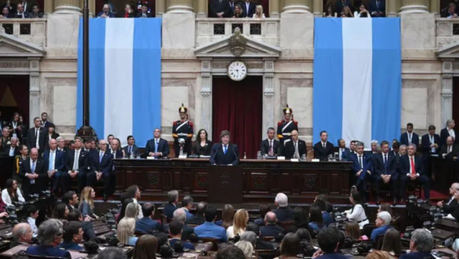 El Gobierno emitió un mensaje interno para evitar ausencias de legisladores durante las sesiones.