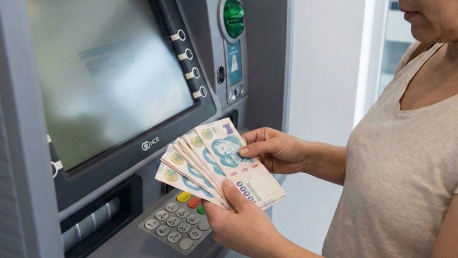 Aguinaldo de ANSES: cuándo cobran jubilados y pensionados el medio aguinaldo de junio 2026.-