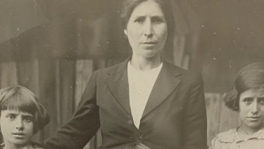 Amelia De Matos Almeida, pobladora del desierto
