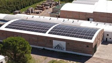 Empresa frutícola roquense avanza en la energía sustentable, acompañada por Río Negro