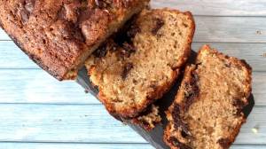 Cómo hacer budín de almendras y banana: la receta ideal para disfrutar a la hora del té