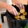 Imagen de Buñuelos de arroz y verduras: cómo transformar las sobras en una receta práctica, sabrosa y saludable