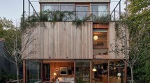 Imagen de Sueño cumplido: querían una casa integrada al jardín y encontraron la mejor idea