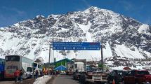 Imagen de Un importante cruce entre Chile y Argentina cerrado este miércoles: suspendieron el tránsito por nevadas
