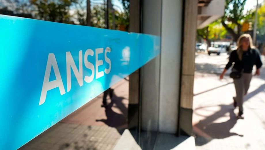 Calendario de pagos de ANSES: quiénes cobran esta semana y cuándo se deposita el extra de la Tarjeta Alimentar.-