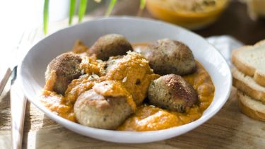Cómo preparar albóndigas veganas de garbanzos y avena: nutritivas y fáciles de hacer
