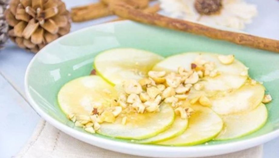 Cómo hacer carpaccio de manzana: la receta dulce y novedosa para un postre de autor en pocos minutos.-