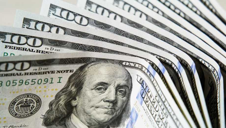 Dólar hoy: a cuánto cotiza el dólar oficial y los financieros este lunes 18 de mayo 2026.-