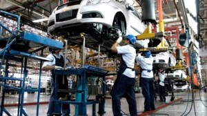 La economía a dos velocidades: consumo e industria siguen sin reaccionar