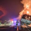 Imagen de Dramático incendio en Ruta 22: un camionero escapó antes de que el fuego destruyera su camión