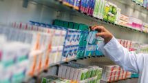Imagen de ¿Cambian las farmacias? El Gobierno impulsa la venta de medicamentos en góndolas
