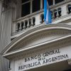 Imagen de El Gobierno oficializó la recompra de letras intransferibles al Banco Central: una operación de $18,4 billones